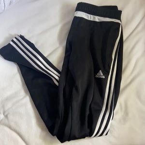 adidas joggers size M